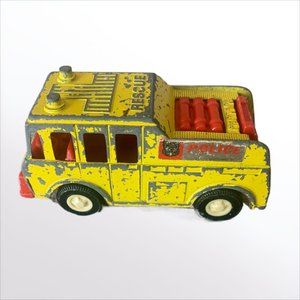 Vintage Tootsie Toy Fire Truck
